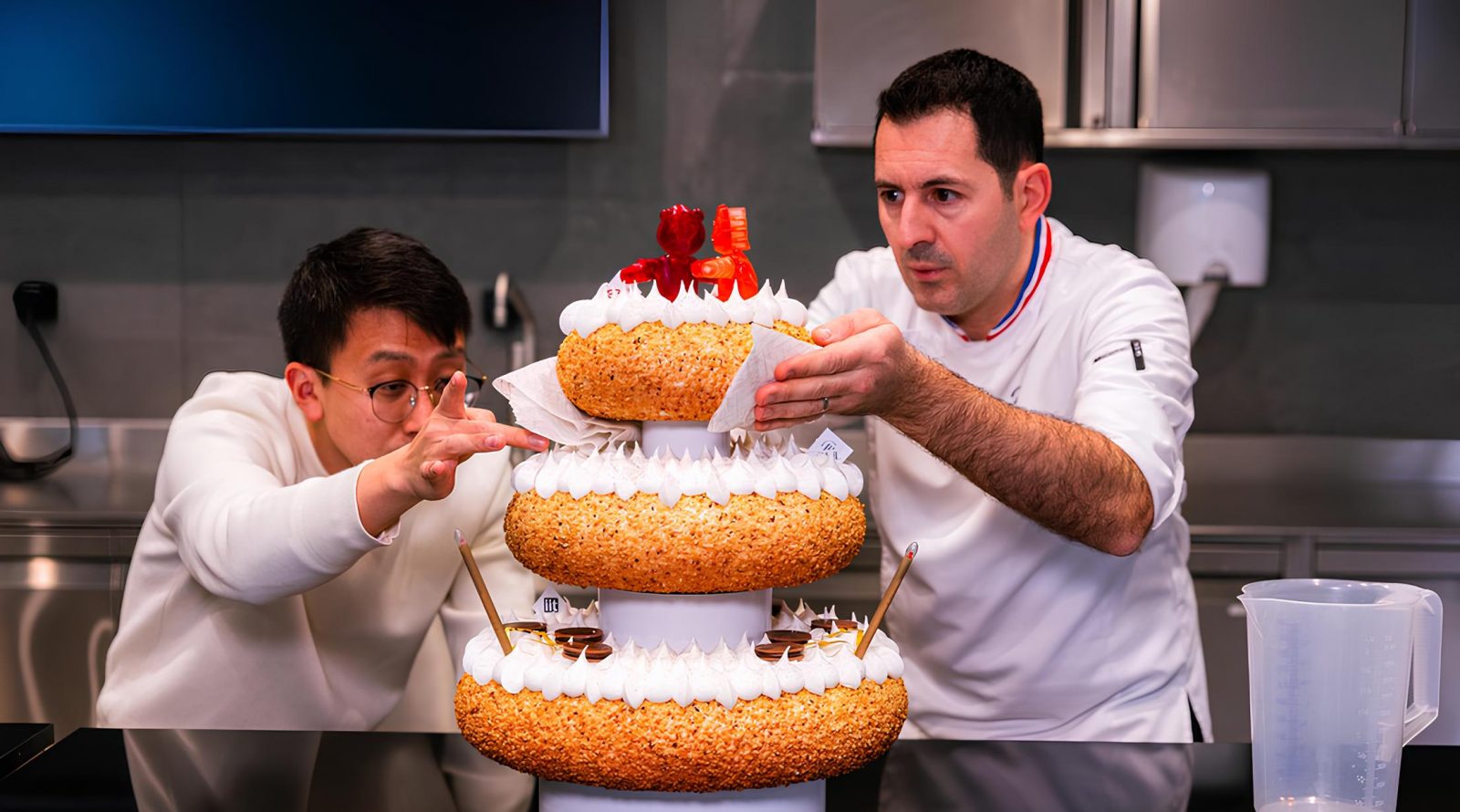 sedobnyj-shokoladnyj-robot-robocake