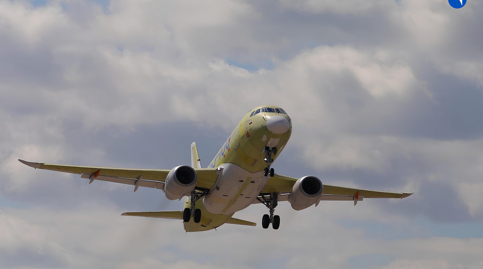 tretij-polnostyu-otechestvennyj-superdzhet