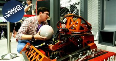 Робот-баскетболист на Gamescom 2016