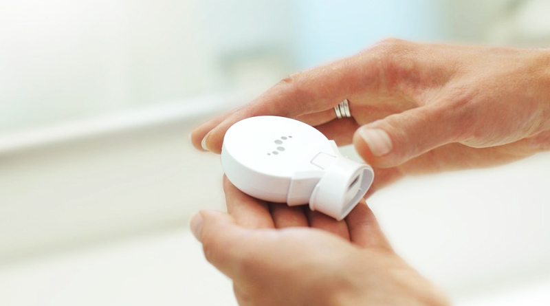 Анализатор Breathometer Mint | фото: pbs.twimg.com