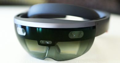 Обзор очков Microsoft HoloLens | фото: engadget.com