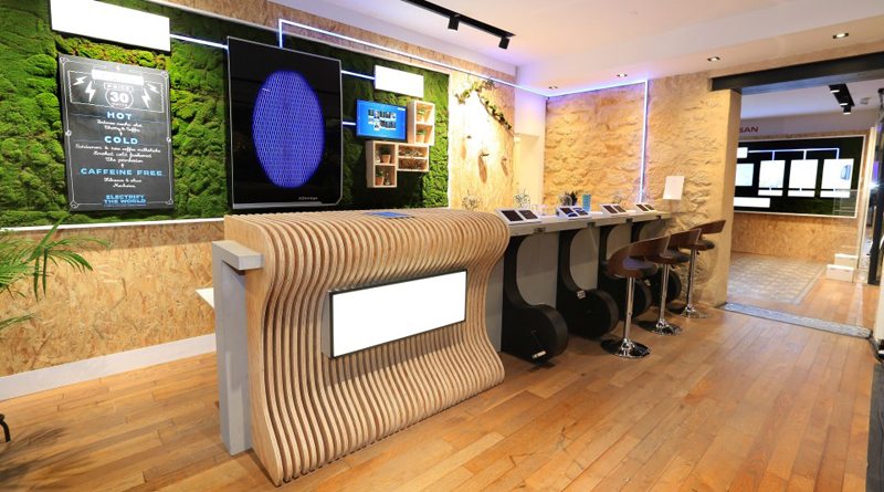 Nissan Electric Cafe