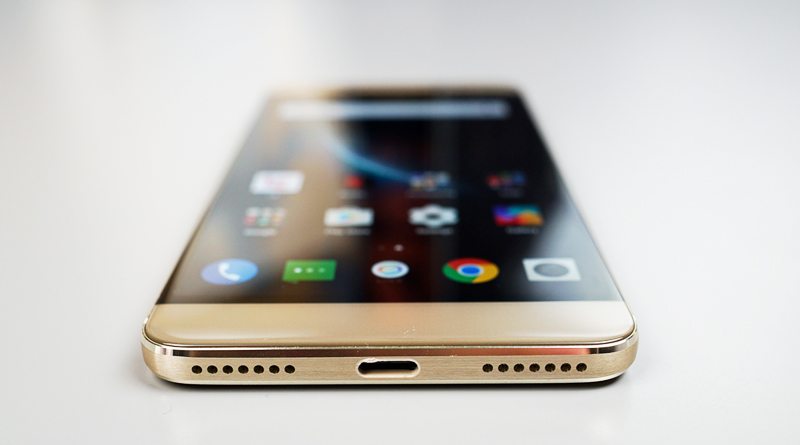 Смартфон LeEco Le Pro 3 | фото: droid-life.com