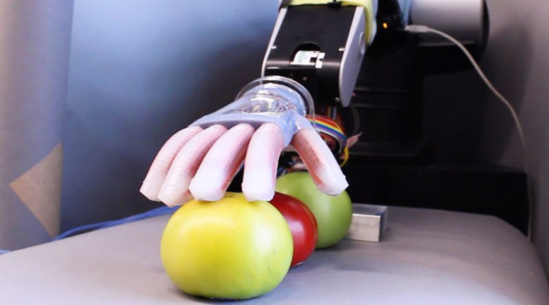 Робот Gentle Bot с нежной рукой