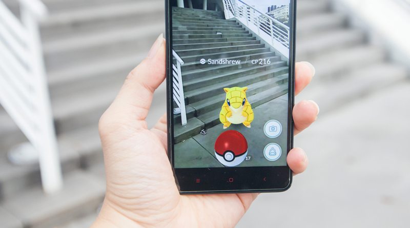 Игра Pokemon Go | фото: huffpost.com