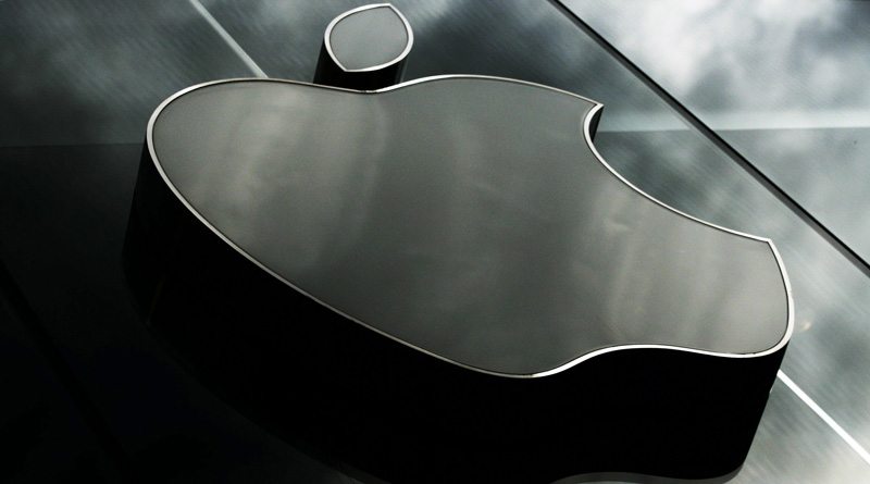 Apple | фото: ytimg.com