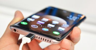 Смартфон Huawei Honor Magic | фото: engadget.com