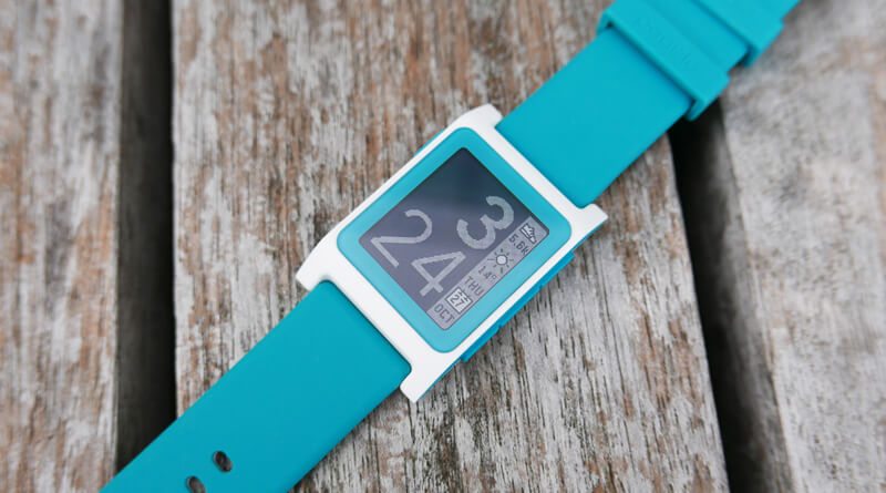 Pebble 2 (2) | фото: trustedreviews.com