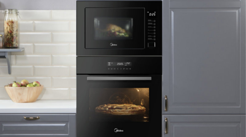 Духовка Midea | Фото: Midea