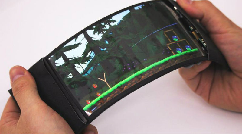 Гибкий смартфон | Фото: 360tv.ru