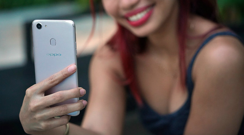 Oppo F5 | Фото: gadgetmatch.com