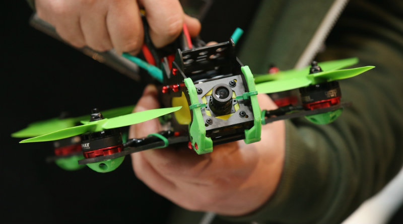 гоночный дрон | Фото: inverse.com