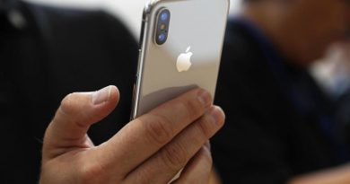 iPhone X | Фото: cnbc.com