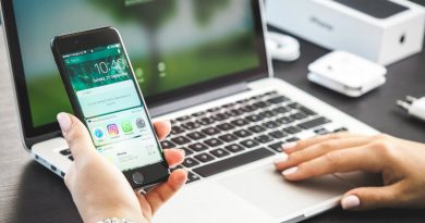 Macbook и iPhone | Фото: energepic.com