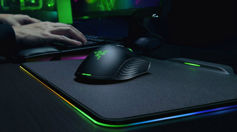 Razer Firefly HyperFlux | Фото: Razer