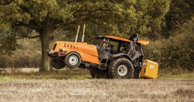 Самый быстрый трактор | Фото: motor.ru