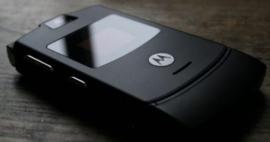 RAZR V3 | Фото: iphones.ru