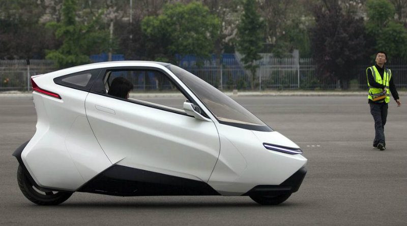 Двухколесный автомобиль | Фото: Motor.ru