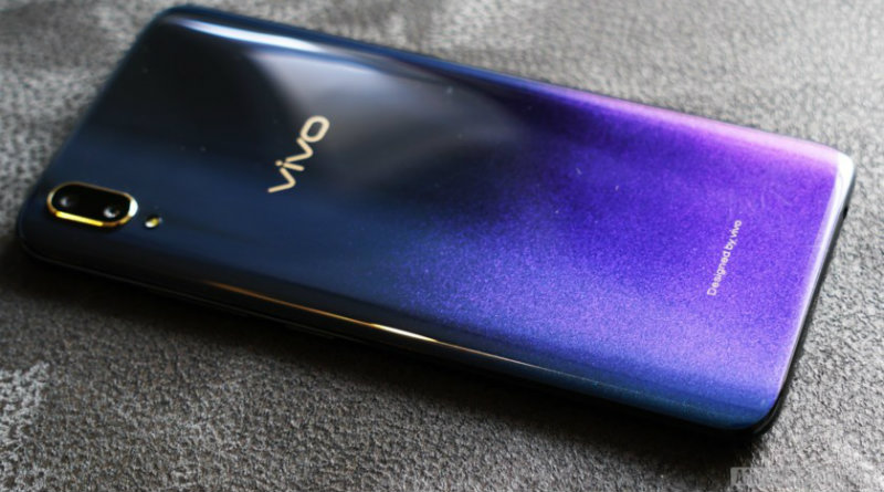 Vivo V11 | Фото: androidauthority