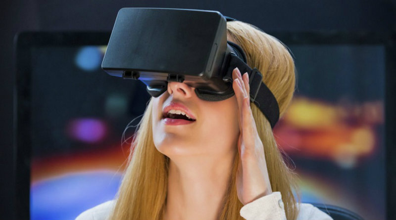 VR-шлем | Фото: industrymebe