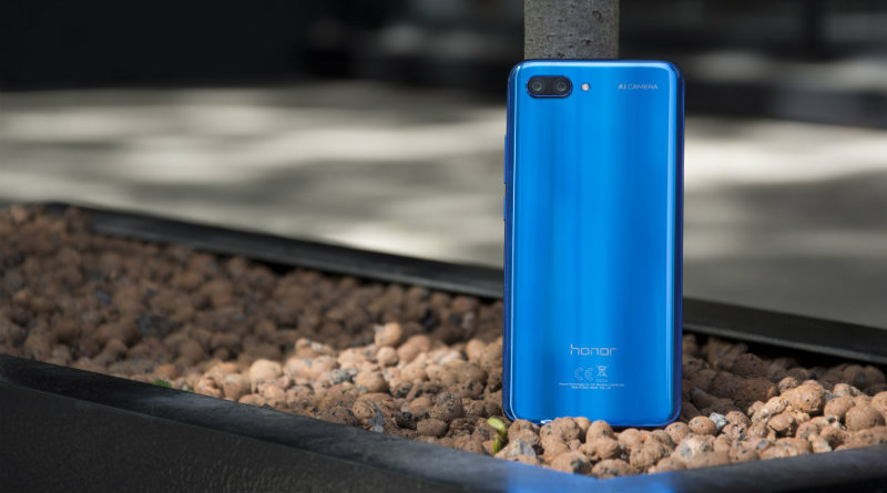 Honor 10 | Фото: Expert Reviews