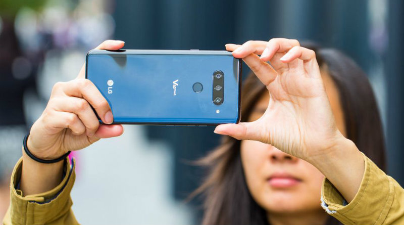 LG V40 ThinQ | Фото: CNET