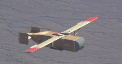 Дрон из фанеры | Фото: pcmag