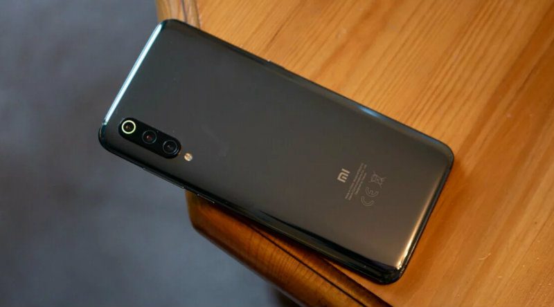 Xiaomi Mi 9 | Фото: Android Authority