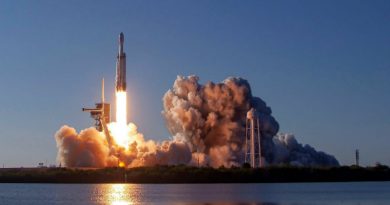Falcon Heavy | Фото: VC.ru