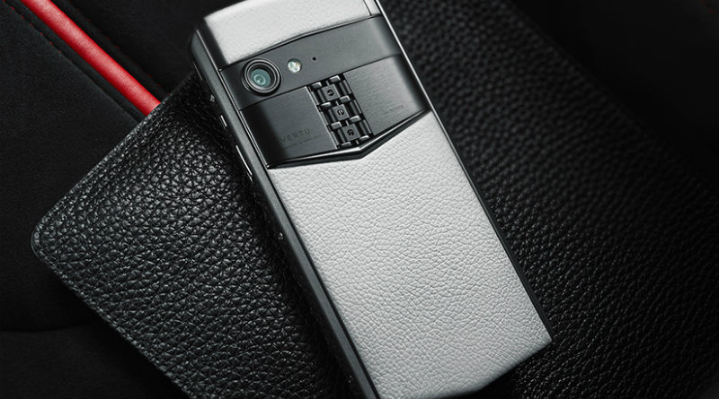 Vertu Aster P | Фото: Vertu