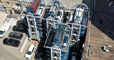 Парковка официального дилера Nissan на Таганке | Фото: chudo.tech