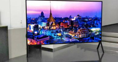 8K телевизор Sharp | Фото: Engadget