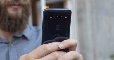 TCL PLEX | Фото: Android Authority