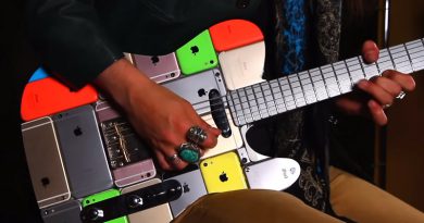 Гитара из айфонов