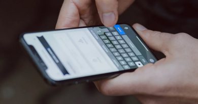 Набор текста на смартфоне | Фото: Gizmodo