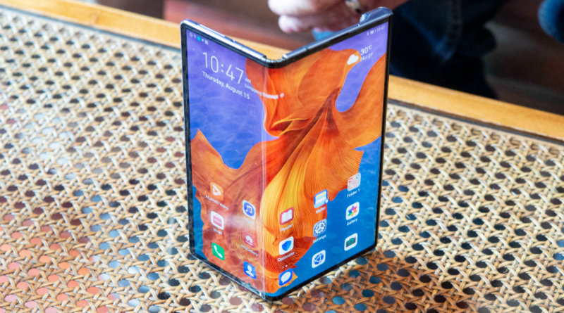 Huawei Mate X | Фото: futurecdn