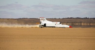 Bloodhound LSR | Фото: driving