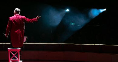 Фото Mark Williams on Unsplash