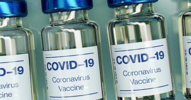 Фото Daniel Schludi on Unsplash