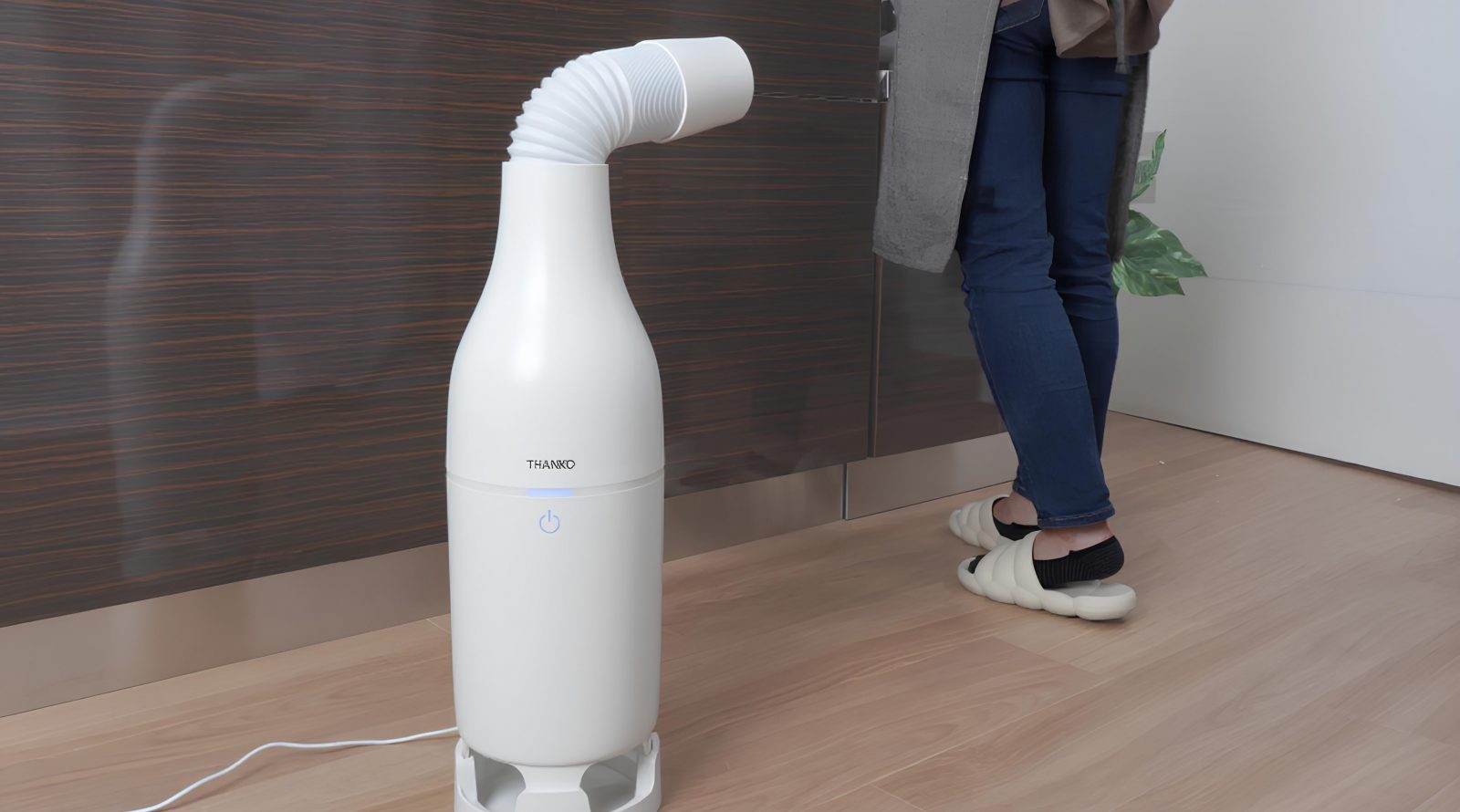 konditsioner-v-vide-butylki-s-gofroj