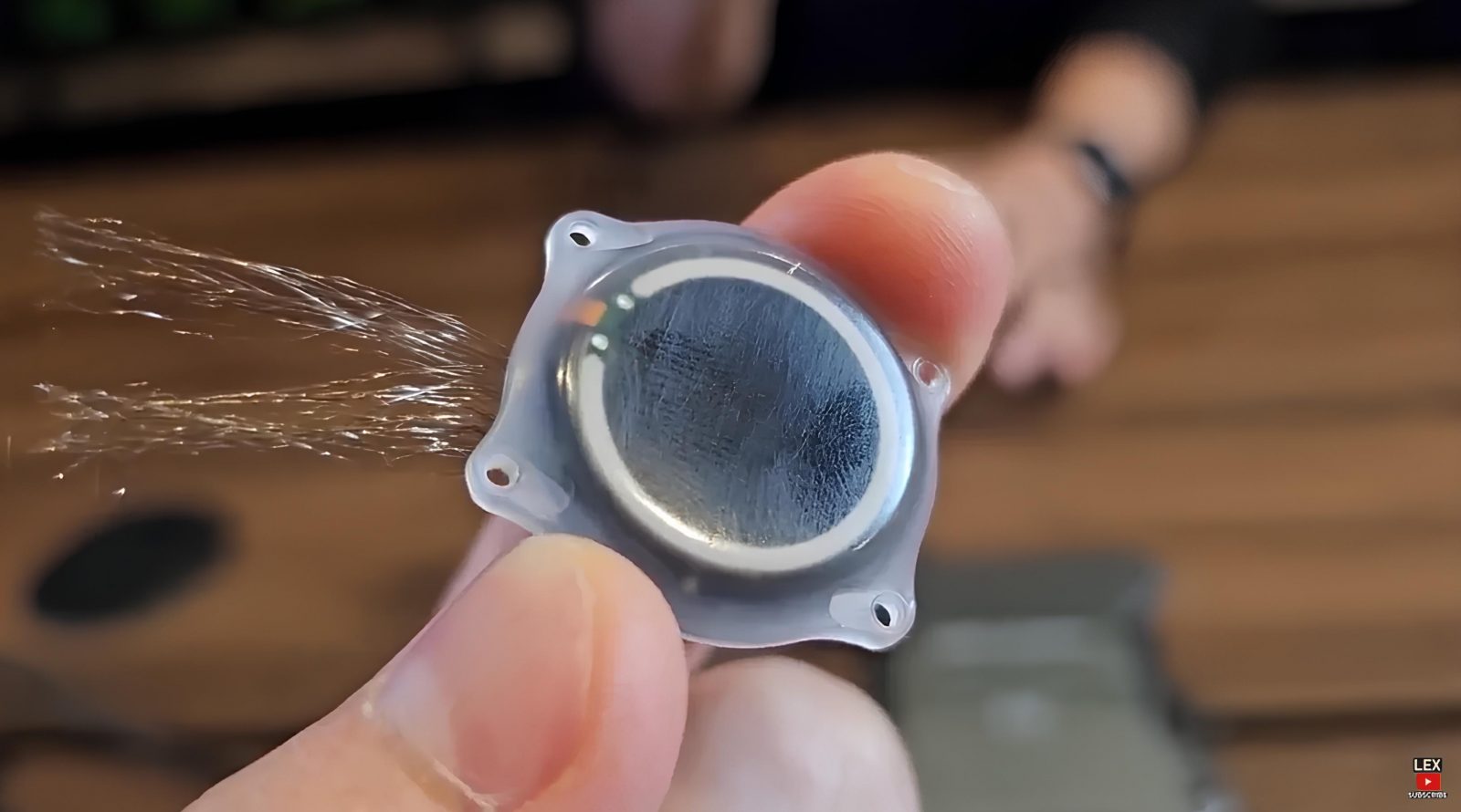 neuralink-vernula-vozmozhnost-obshhatsya-paralizovannomu-muzhchine-s-bas