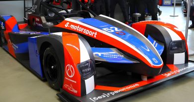 v-rossii-sozdali-pervyj-gonochnyj-gibridnyj-avtomobil-klassa-cn