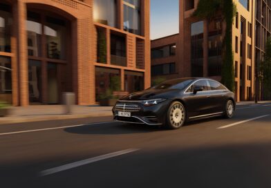 До 926 км без подзарядки: Mercedes обновил EQS