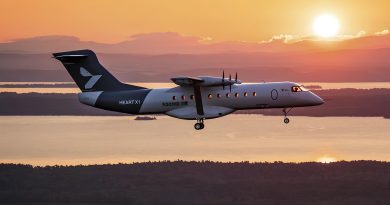 Самый большой электросамолёт совершил первый полёт