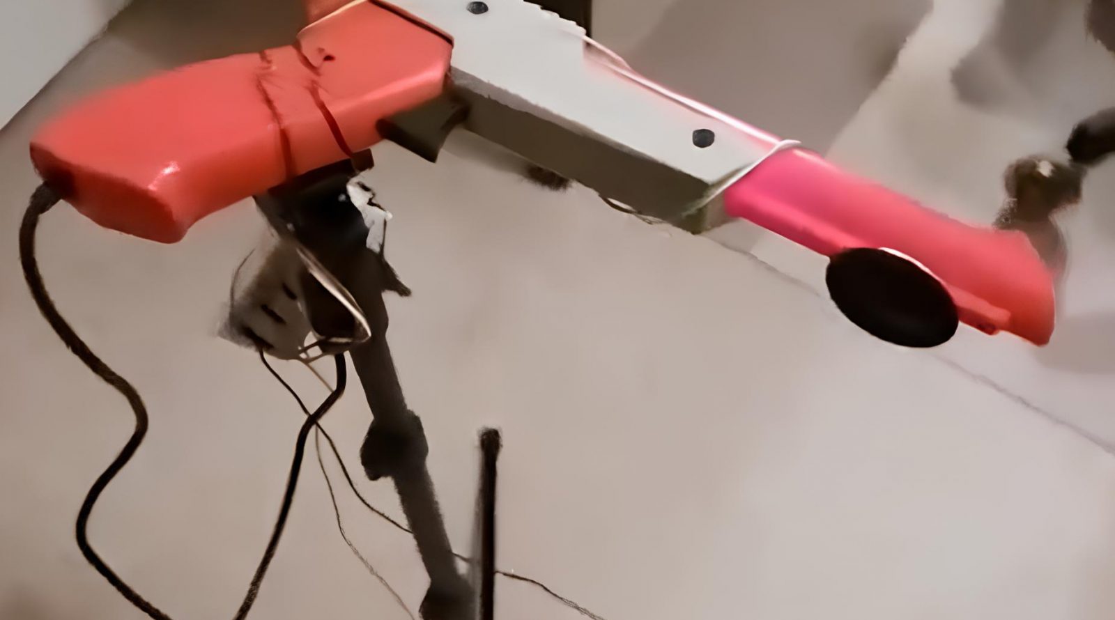 svetovoj-pistolet-nintendo-besprovodnoj-telefon