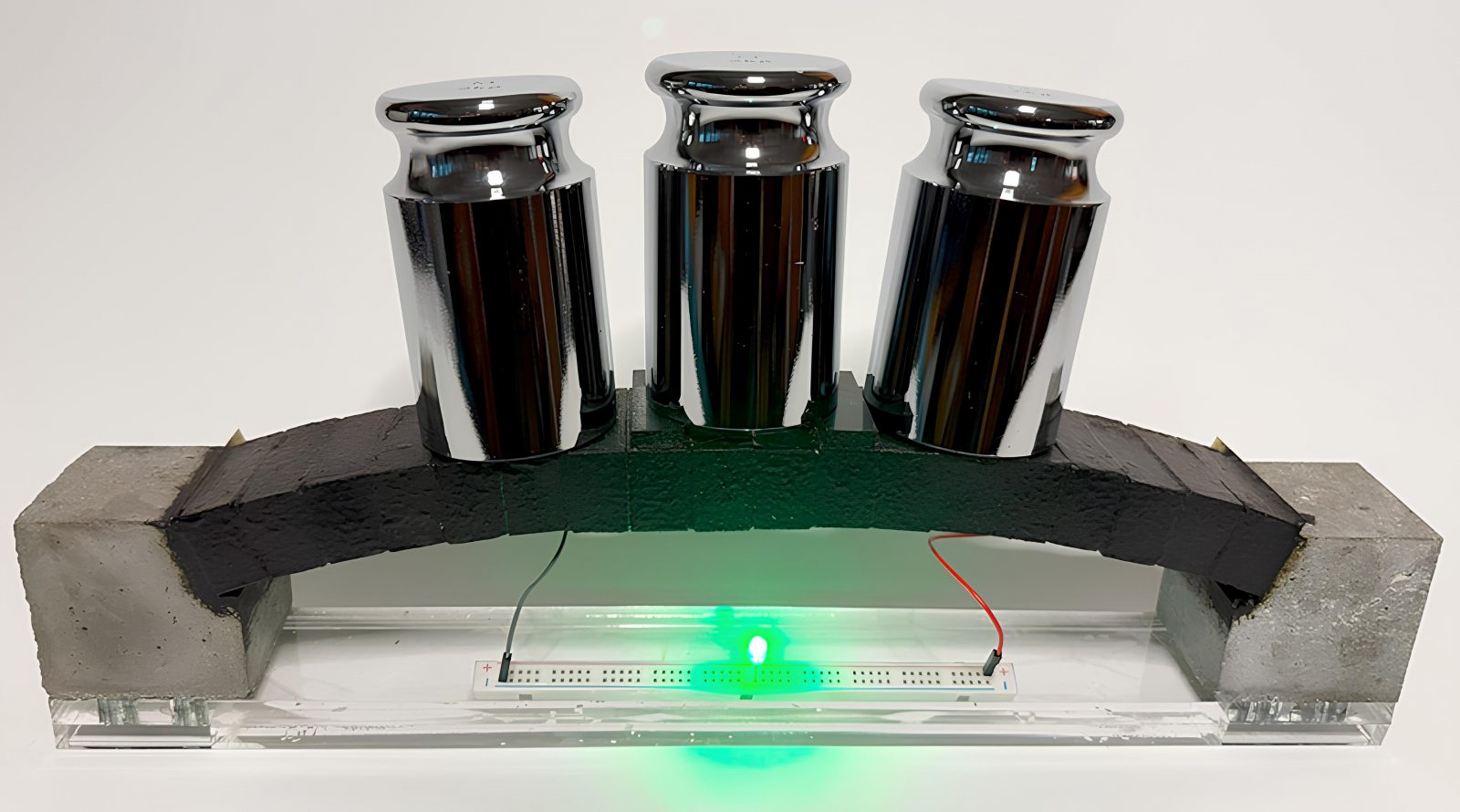 beton-nakaplivaet-elektrichestvo